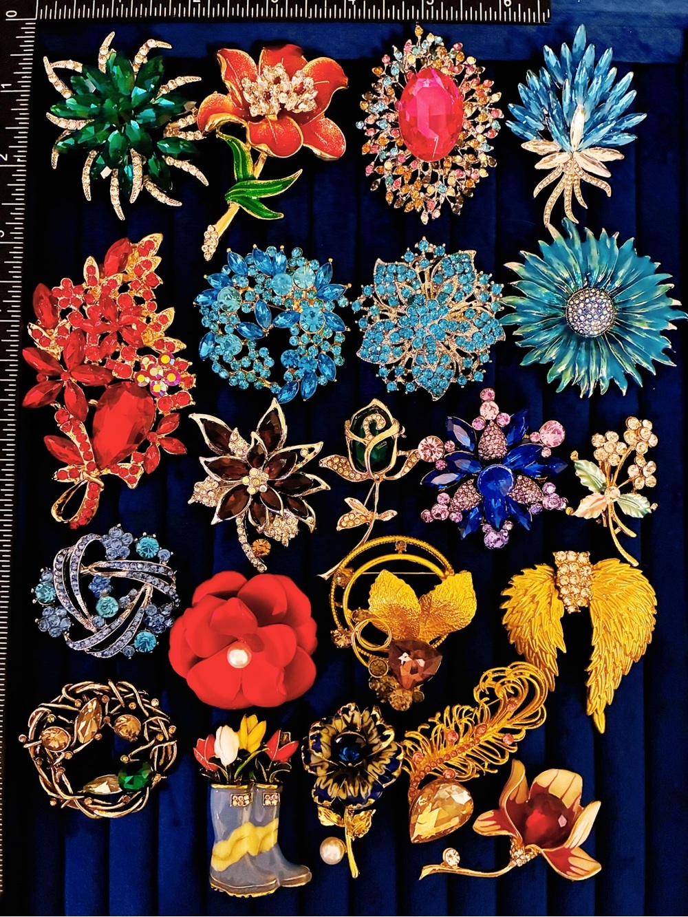 Lot 21 Sparkling Rhinestone Enamel Flower Leaf Angel Wings Brooch Pin